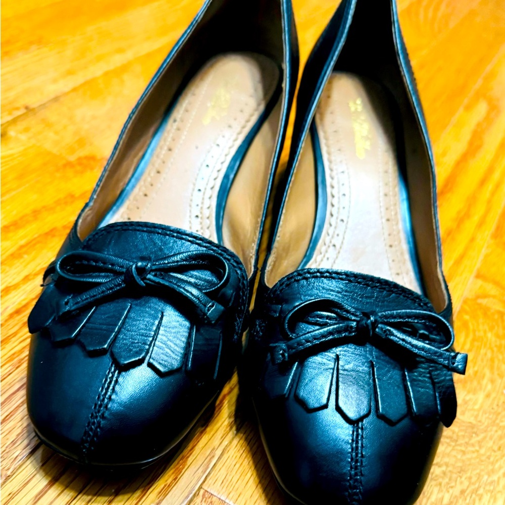 Brooks Brothers Black Leather Pumps